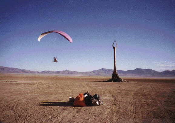 27 Photos from Burning Man 1997, feature art by Mike Kupietz
